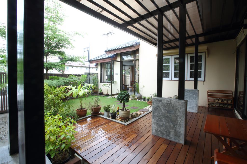 בנגקוק Mon Lodge & Yoga Donmueang חדר תמונה