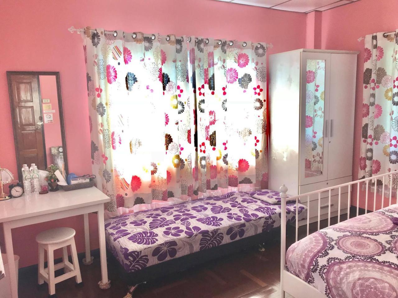 בנגקוק Mon Lodge & Yoga Donmueang מראה חיצוני תמונה